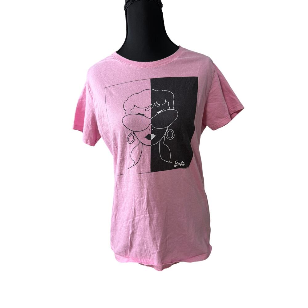 Barbie Linear Art 60th Anniversary Pink‎ Graphic Tee Med Mattel Barbiecore Retro